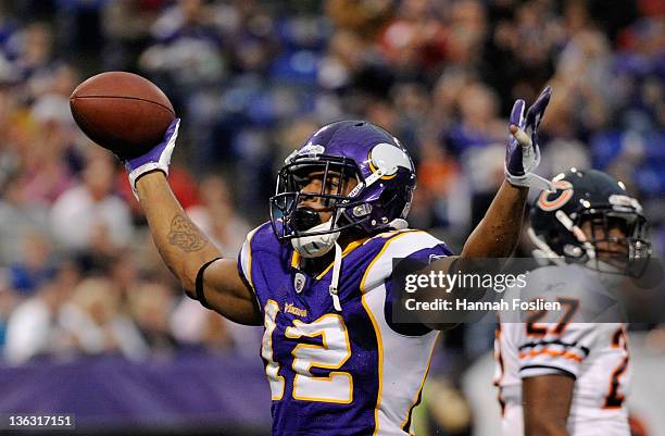 Percy Harvin of the Minnesota Vikings celebrates a touchdown during the first quarter against the Chicago Bears on January 1, 2012 at Mall of America...