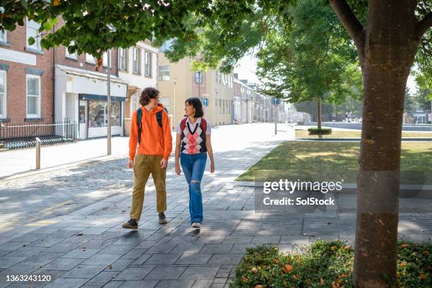 heading to lectures with my flatmate - sunderland university stock pictures, royalty-free photos & images