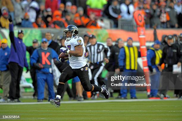 Baltimore Ravens running back Ray Rice sprints for a touchdown against the Cincinnati Bengals in the first quarter in Cincinnati, Ohio, Sunday,...