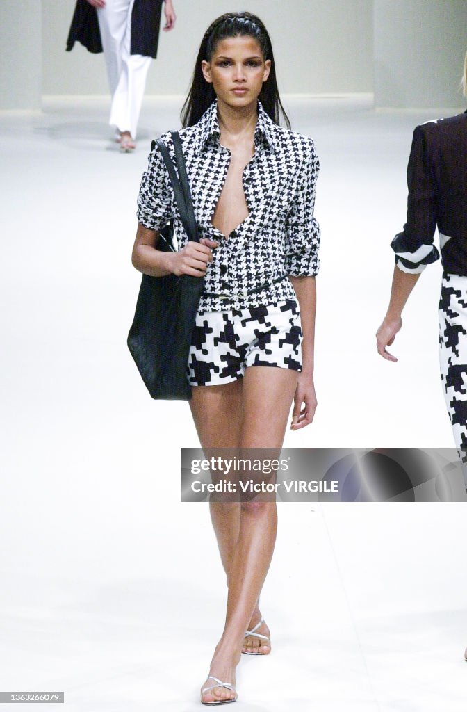 Raica Oliveira walks the runway during the Balmain Ready to Wear