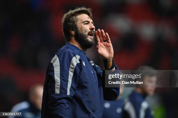 Lood de Jager of Sale Sharks takes part in the warm up ahead of the Gallagher Premiership Rugby match between Bristol Bears and Sale Sharks at Ashton...