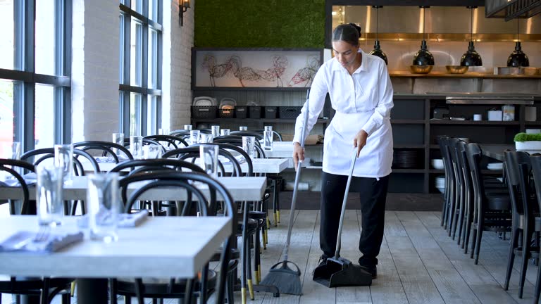 Restaurant Cleaning Tables Videos and HD Footage - Getty Images