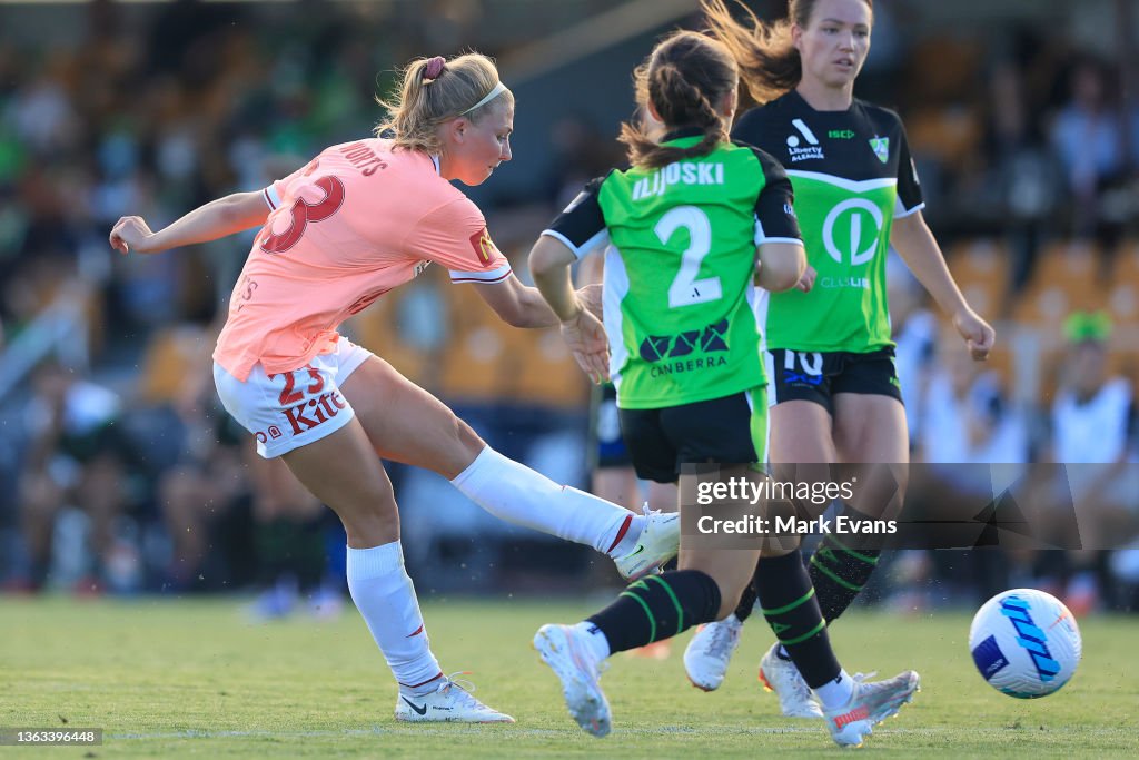 A-League Women's Rd 6 - Canberra United v Adelaide United
