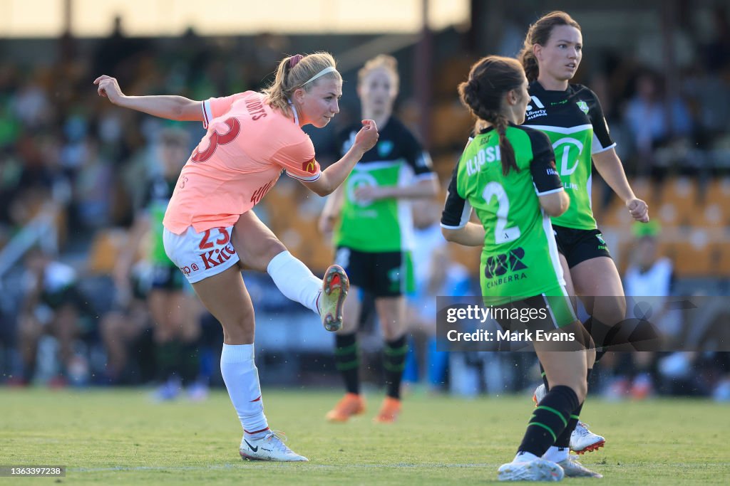 A-League Women's Rd 6 - Canberra United v Adelaide United