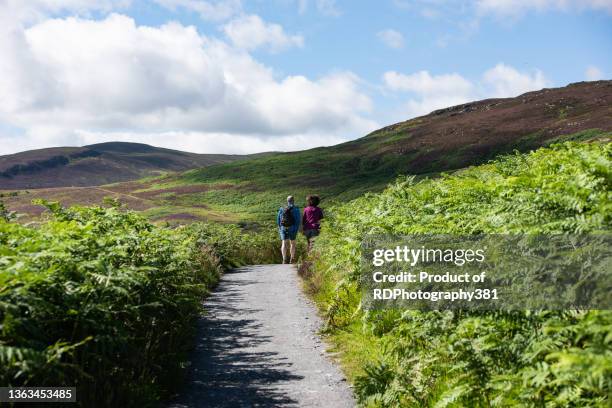 ascending schiehallion - schiehallion stock pictures, royalty-free photos & images