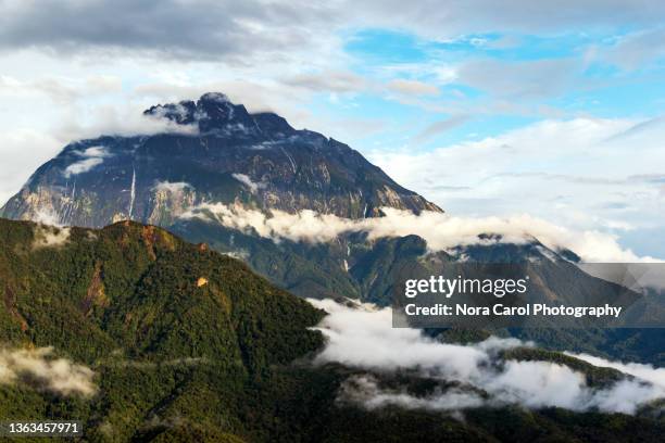 mt. kinabalu an mt. nungkok crocker range - sabah state stock pictures, royalty-free photos & images