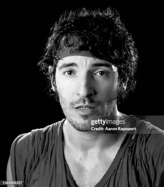 Springsteen Face Bruce Springsteen Portrait Photos and Premium High Res Pictures - Getty ...