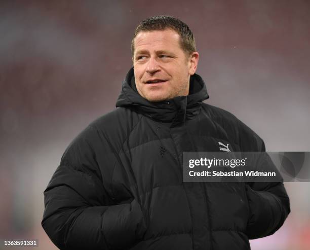 Team manager Max Eberl of Mönchengladbach looks on during the Bundesliga match between FC Bayern München and Borussia Mönchengladbach at Allianz...