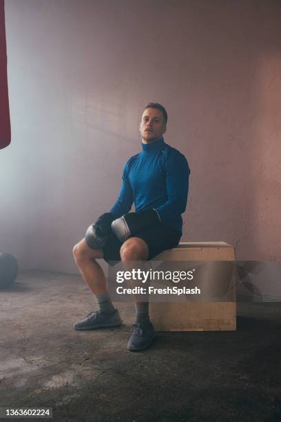 Box Sitting Sitting On Box Photos and Premium High Res Pictures - Getty Images
