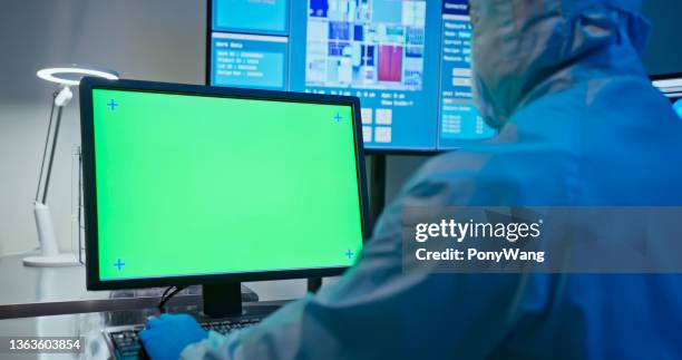 Sterile Processing Computer Computer Processing Chip Photos and Premium High Res Pictures - Getty ...