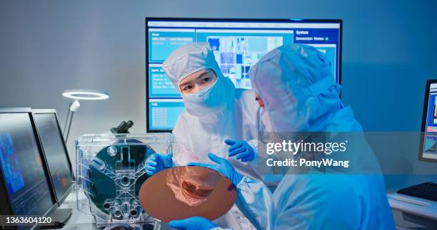 Machine Processing Fast 165 Fast Computer Processing Stock Photos, High-Res Pictures, and ...