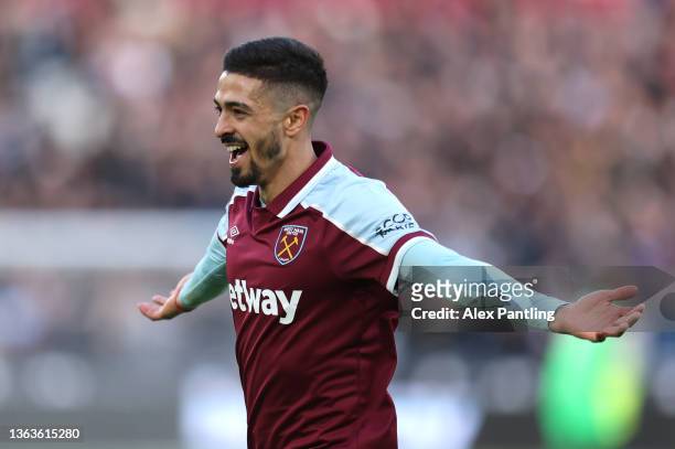 Manuel Lanzini of West Ham United celebrates after scoring their side's first goal during the Emirates FA Cup Third Round match between West Ham...