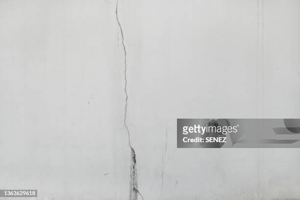 wall background - abandoned crack house stock pictures, royalty-free photos & images