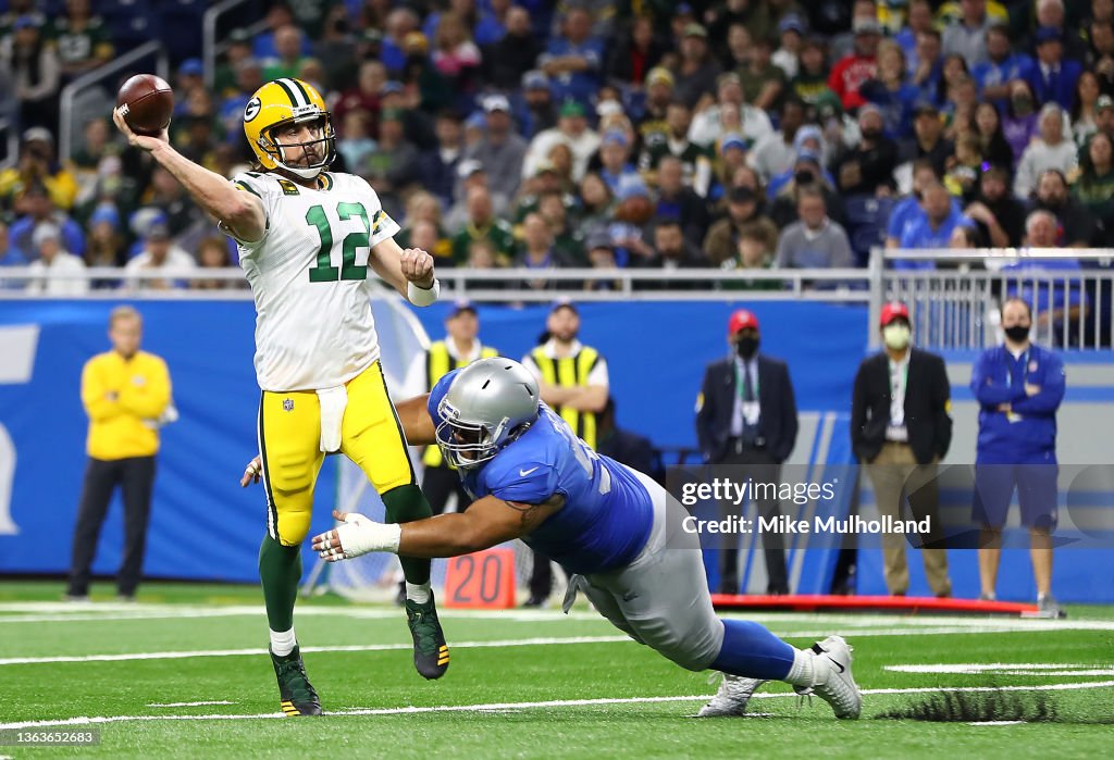 Green Bay Packers v Detroit Lions