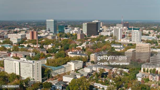 university of south carolina and downtown columbia - aerial - columbia south carolina stockfoto's en -beelden