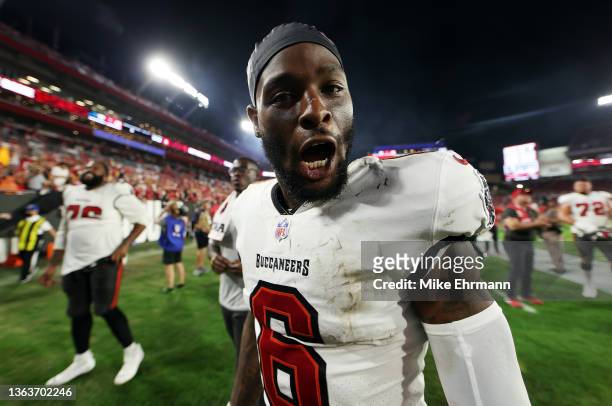 Le'Veon Bell of the Tampa Bay Buccaneers walks off the field after defeating the \c at Raymond James Stadium on January 09, 2022 in Tampa, Florida.
