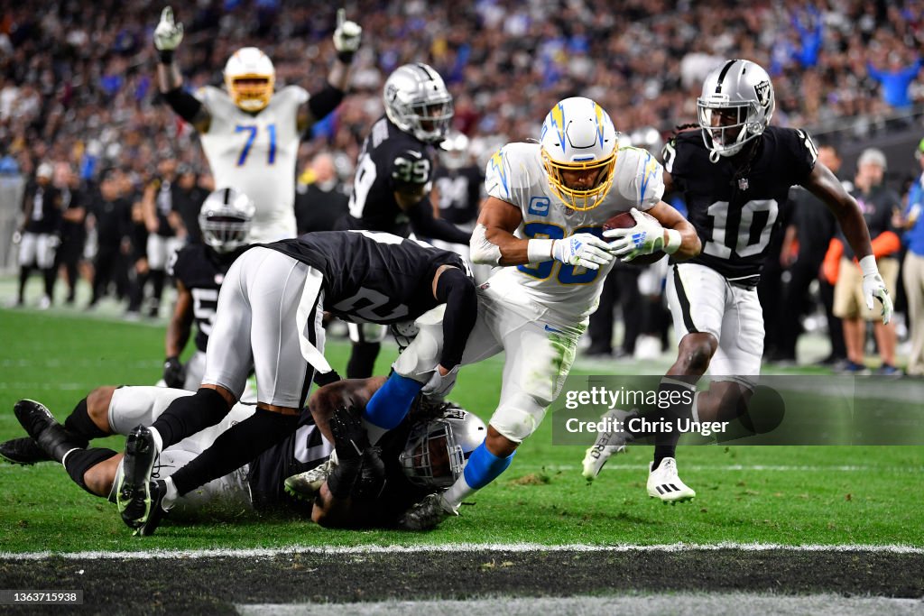 Los Angeles Chargers v Las Vegas Raiders