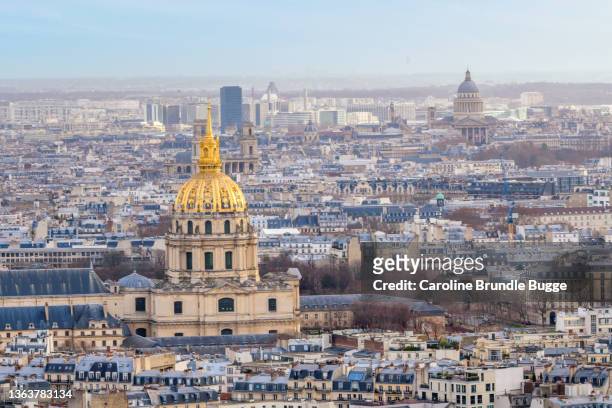 les invalides and panthéon, paris, france - pantheon paris stock pictures, royalty-free photos & images