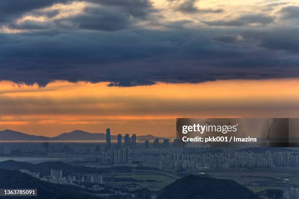 landscape of songdo, incheon, south korea - songdo ibd stock pictures, royalty-free photos & images