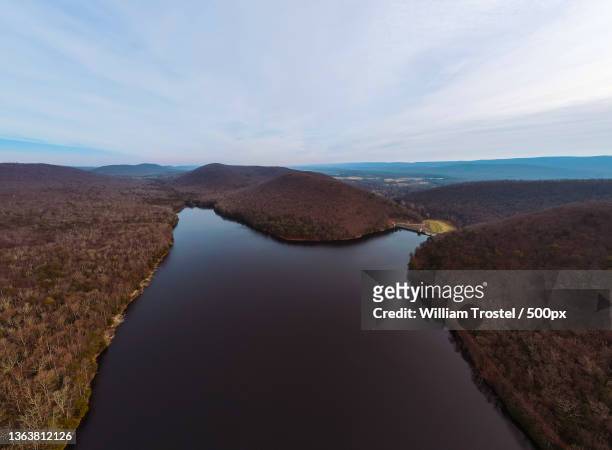 scenic view of river against sky,pine grove township,pennsylvania,united states,usa - reading pennsylvania fotografías e imágenes de stock