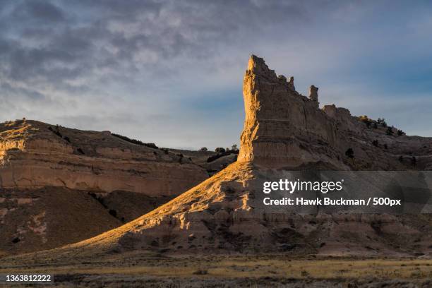 saddle rock,scenic view of rock formations against sky,scotts bluff national monument,united states,usa - scotts bluff national monument stock pictures, royalty-free photos & images
