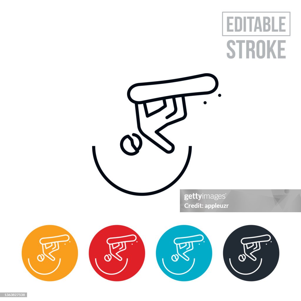 Snowboarder In Halfpipe Thin Line Icon - Editable Stroke