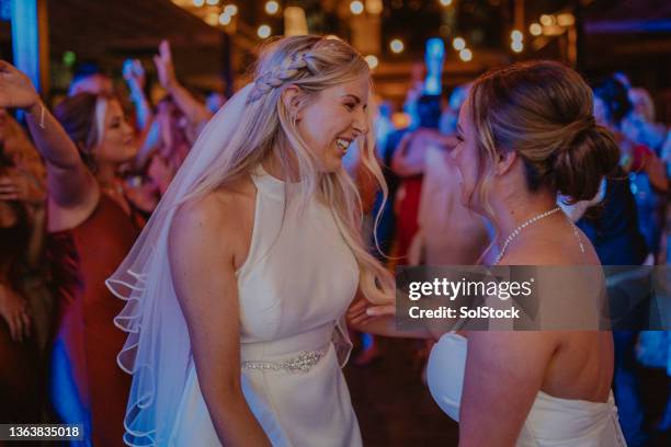 brides dancing at the wedding reception - first night of marriage stock pictures, royalty-free photos & images