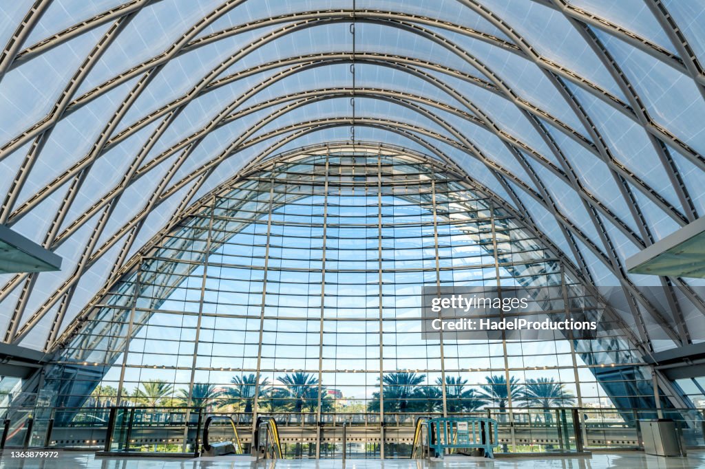 ARTIC provides Southern California a modern terminal for rail, bus and auto passengers.