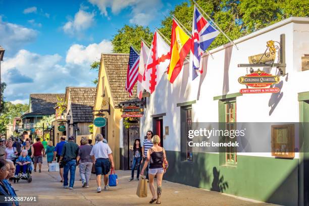 st augustine florida shopping street - st augustine florida stock pictures, royalty-free photos & images