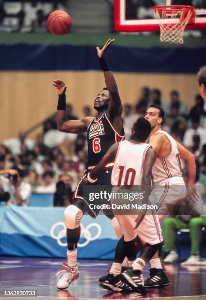 Patrick Ewing of the United States Men's Olympic basketball team, known as The Dream Team, plays in a quarterfinal game against Puerto Rico on August...