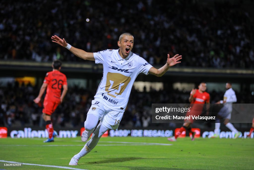 Pumas UNAM v Toluca - Torneo Grita Mexico C22 Liga MX