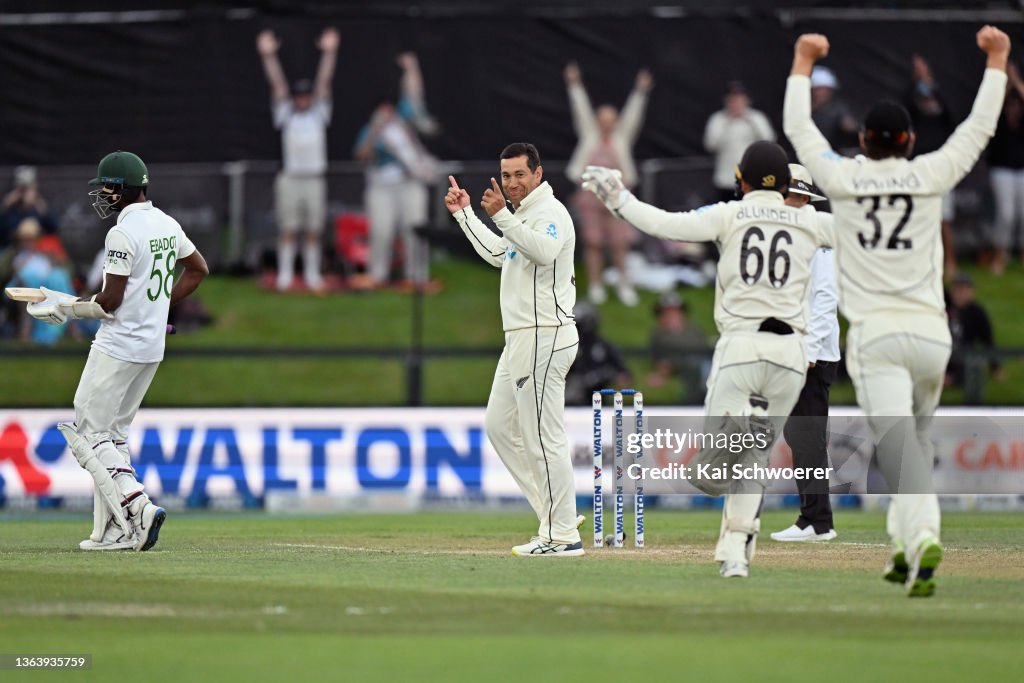 New Zealand v Bangladesh - 2nd Test: Day 3