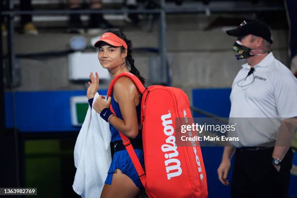 Emma Raducanu of Great Britain leaves the court after loosing her match against Elena Rybakina of Kazakhstan during day three of the Sydney Tennis...