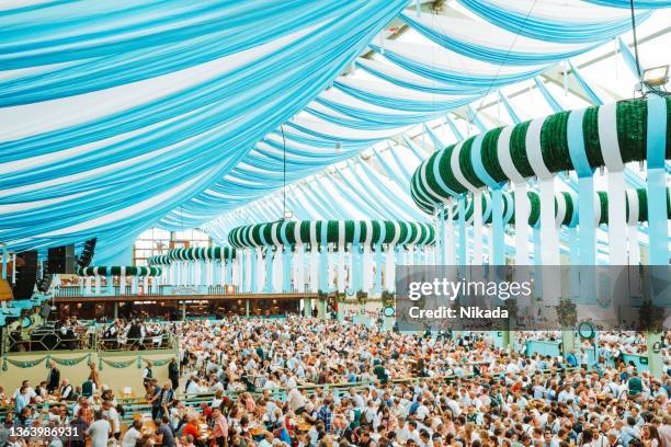 oktoberfest in munich, germany - biergarten münchen stock pictures, royalty-free photos & images