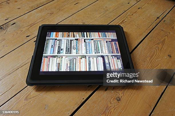 digital books - e reader stock-fotos und bilder