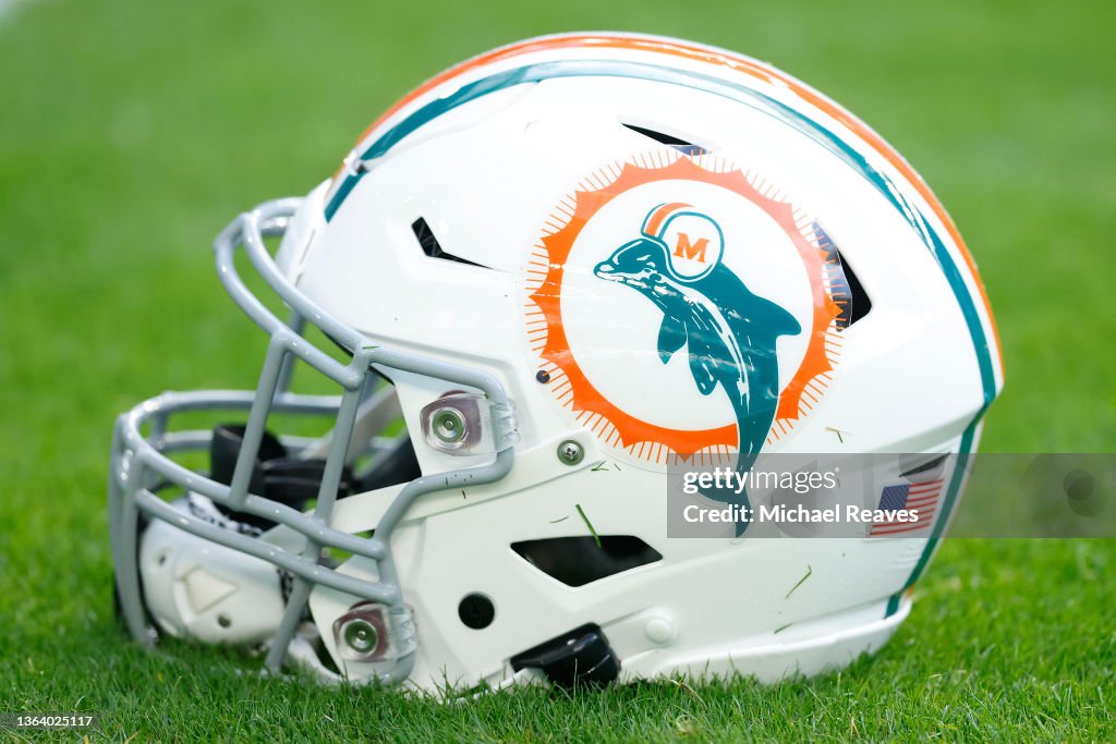 New England Patriots v Miami Dolphins