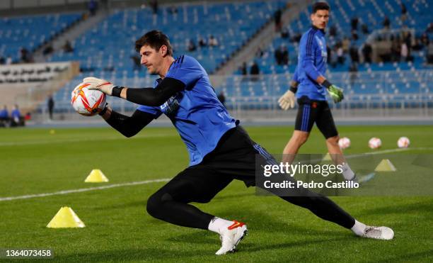 Thibaut Courtois player of Real Madrid is training at Riyadh's King Fahd Stadium on January 11, 2022 in Arabia Saudí.