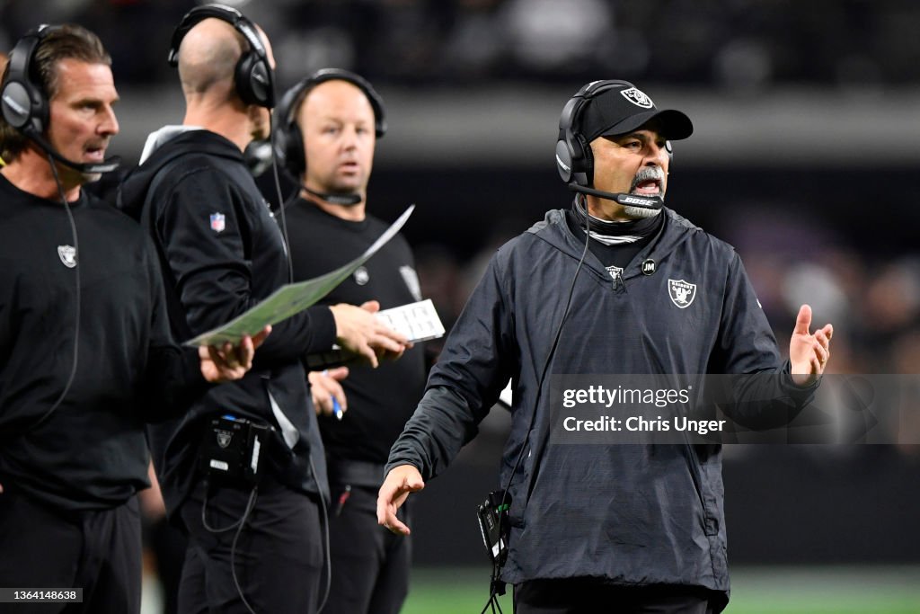 Los Angeles Chargers v Las Vegas Raiders