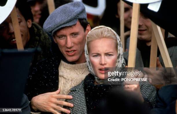 James Woods et Gabrielle Lazure sur le tournage du film 'Joshua Then and Now', le 28 octobre 1984.