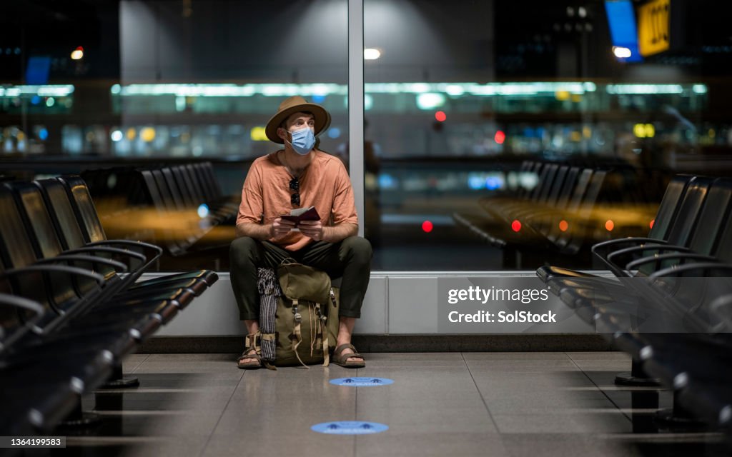 Warten am Boarding Gate