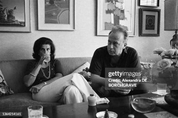 Le 1er ministre Yitzhak Rabin et sa femme Leah Rabin chez eux à Jérusalem en juin 1974, Israël