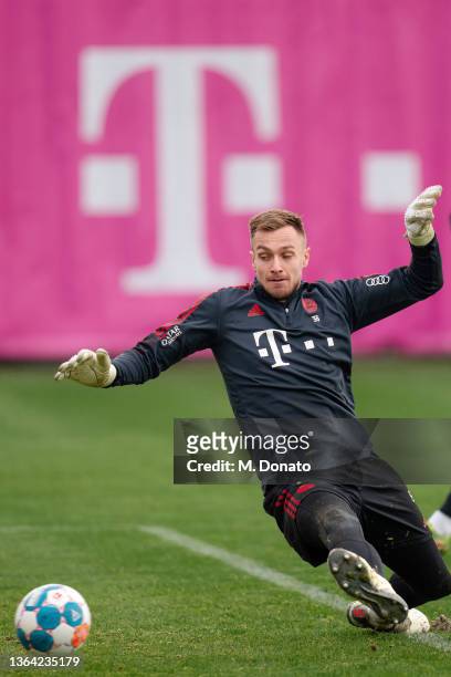 Christian Früchtl of Bayern Muenchen is seen during a training session at Saebener Strasse training ground on January 12, 2022 in Munich, Germany.