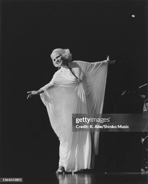 Peggy Lee Dance In Drape Dress at Nakano Sun Plaza, Nakano Sun Plaza,Tokyo, Japan, 25th April 1975.