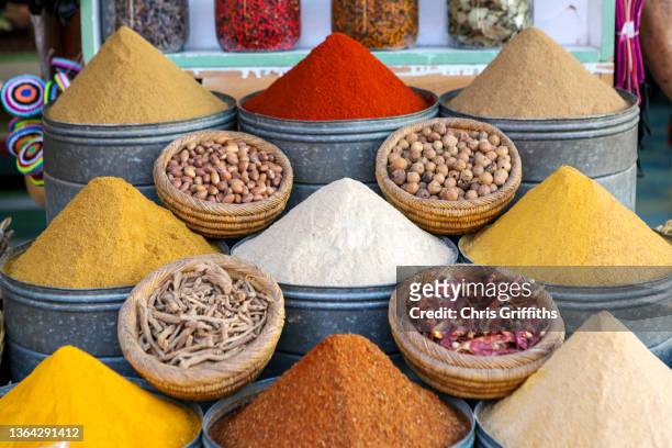 marrakesh, morocco - spice store stock pictures, royalty-free photos & images