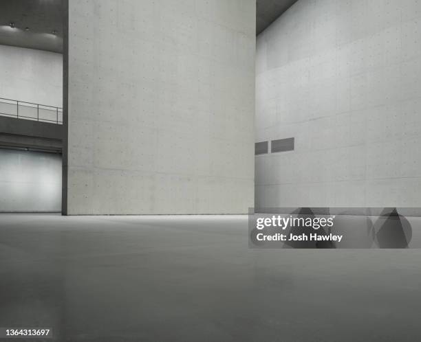 empty concrete background - empty room with wall stock-fotos und bilder