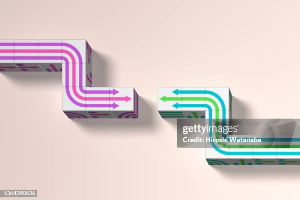 arrows conceptual still life - change management imagens e fotografias de stock