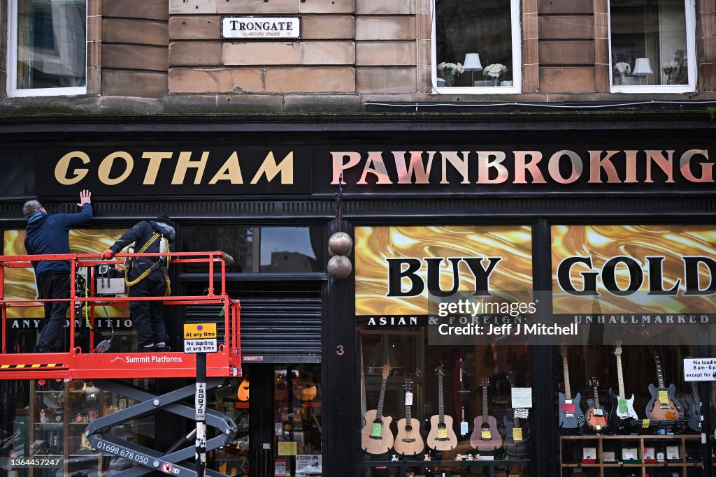 Filming Of Batgirl Takes Place On The Streets Of Glasgow