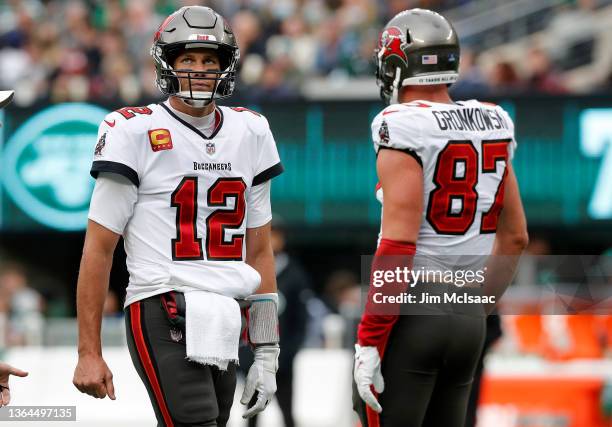 Tom Brady and Rob Gronkowski of the Tampa Bay Buccaneers in action against the New York Jets at MetLife Stadium on January 02, 2022 in East...