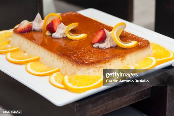 flan dessert - flan stock pictures, royalty-free photos & images