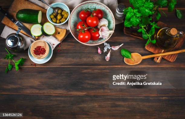 food background with fresh vegetables. - food wooden table stockfoto's en -beelden
